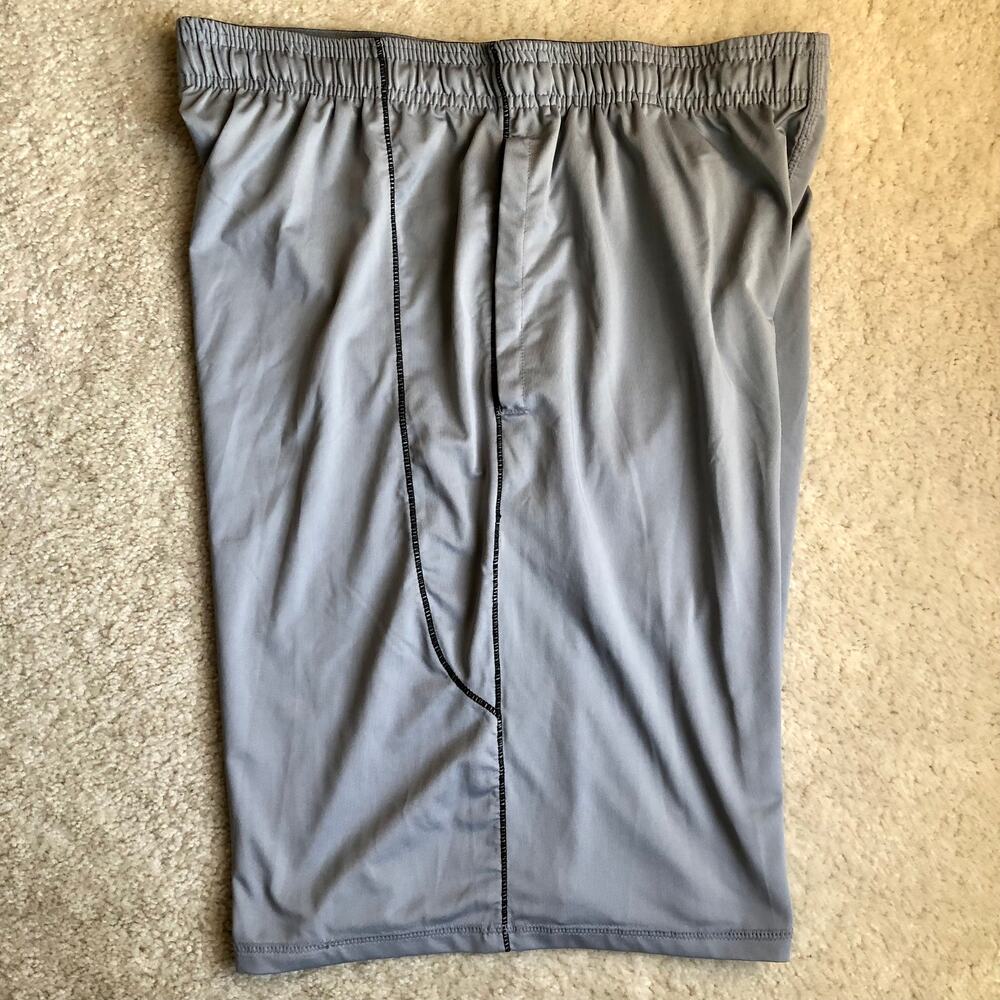 Devops Men's Gray Loose-Fit Workout Gym Shorts with Pockets - Large